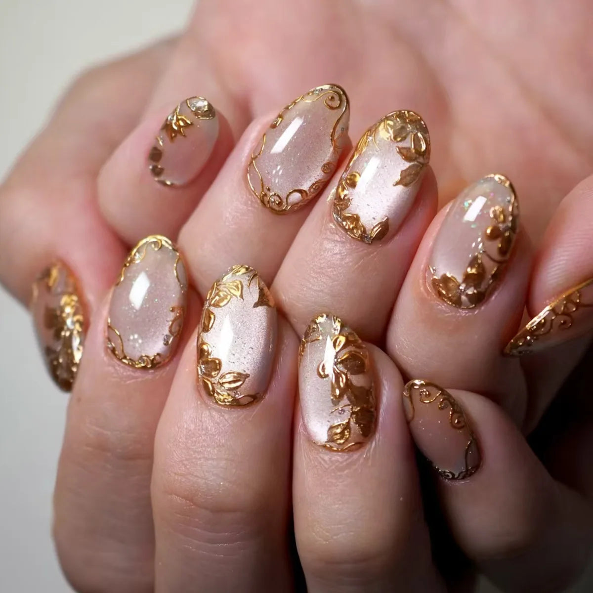 24Pcs French Almond Fake Nails Gold Edge Glitter Press on Nails Swirl Metal Nail Art False Nail Full Cover Nail Tips False Nais