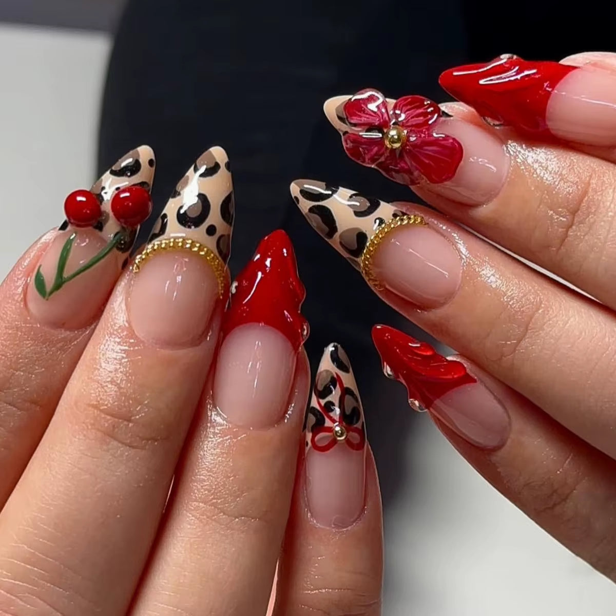24Pcs Pink Almond False Nails Butterfly Ballet with French Design Wearable Fake Nails Simple Artificial Press on Nails Tips Art